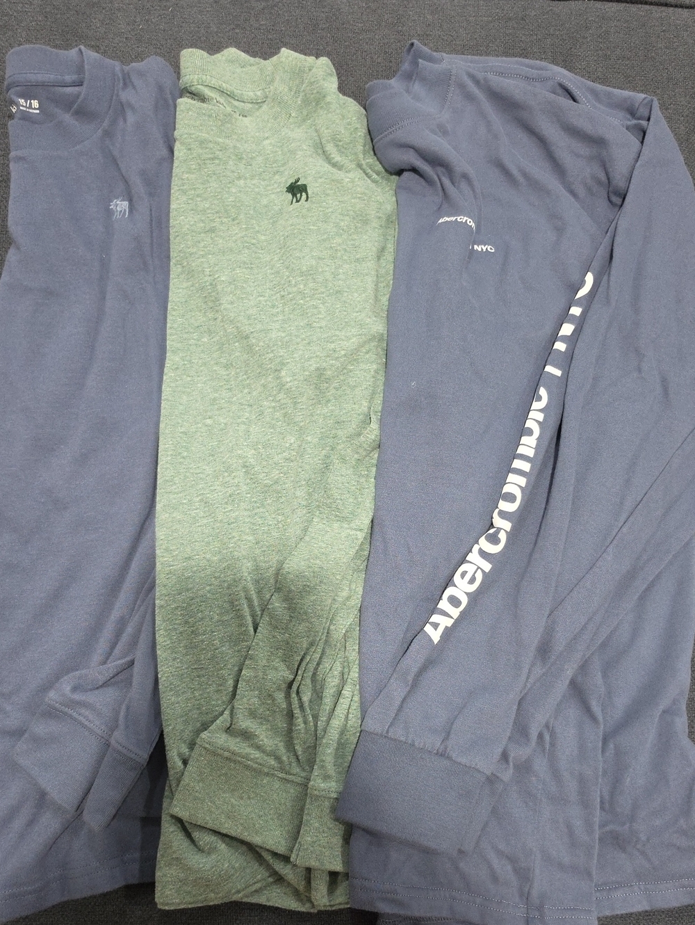 Abercrombie & Fitch Long-Sleeve Tees - Navy & Green Set